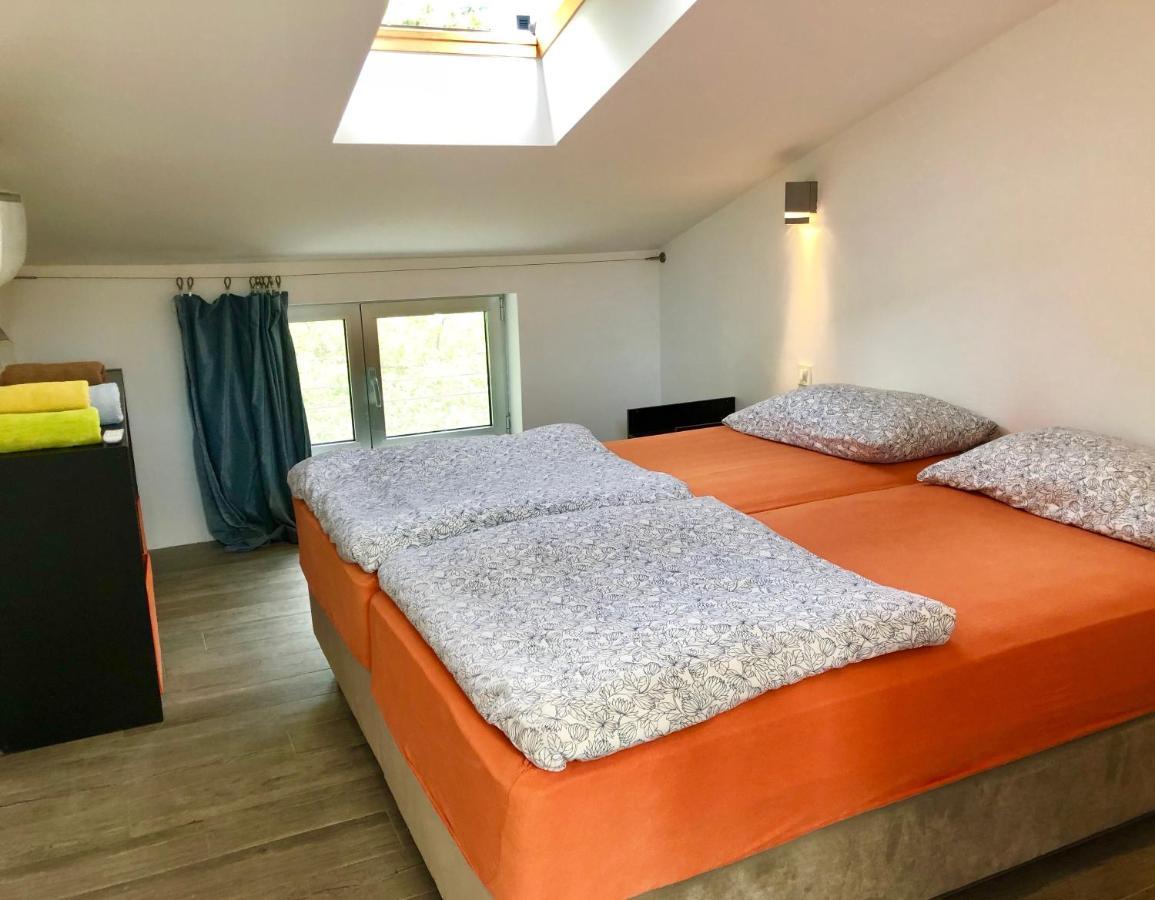 Loft-Beach-Apartments Ratko Novi Vinodolski Exterior photo